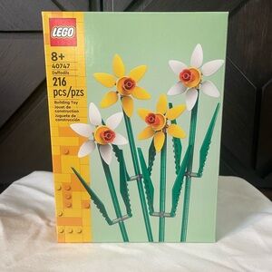 LEGO Daffodils with Yellow and White Blooms